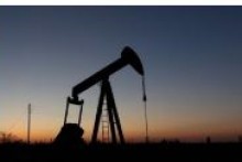 Giá dầu tăng mạnh