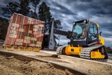 JCB unveils the skid steer telehandler