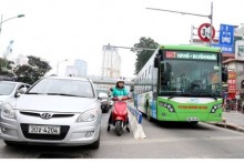 Hanoi to restrict bikes on some routes en route to total ban