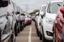 Giá xe ô tô ở Việt Nam cao gấp 2 lần Thái Lan, Indonesia