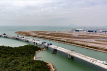 Hong Kong completes link to mega bridge