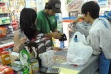 Vietnamese shoppers prefer convenience, wet markets under threat: Nielsen