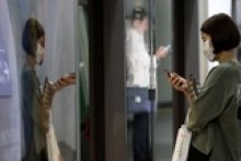 Hàn Quốc hạ lãi suất kỷ lục vì MERS