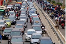 Hanoi bans taxis from 11 streets to reduce congestion