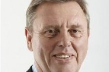 Aikenhead leaves McAlpine after just eight months in charge