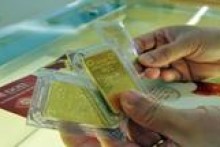 Nhà đầu tư tăng bán vàng