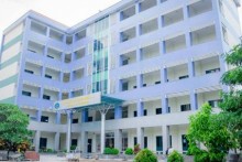 Đua nhau vào đại học, trường nghề lép vế