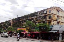 Chung cư cũ, giá trên trời