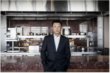 Tỷ phú lẩu Trung Quốc thành người giàu nhất Singapore