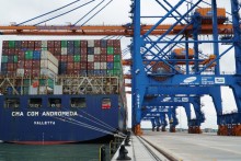 Vietnam trade to climb to new peak