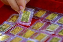 Giá vàng miếng vọt lên 77 triệu đồng