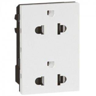 2 X 2P+T EUROUS 15/16A WH